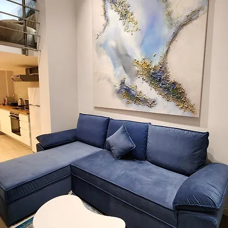 Dreamy In Apartment
