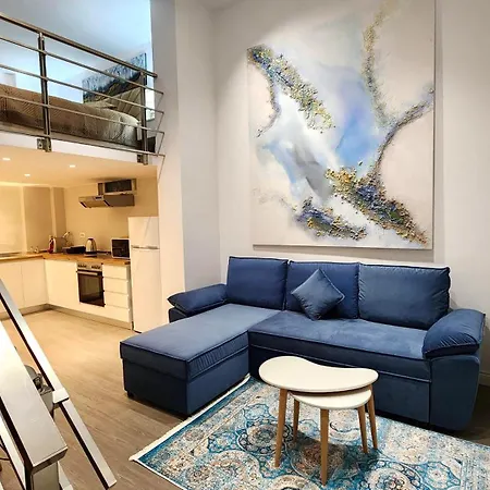 Dreamy In Apartment *